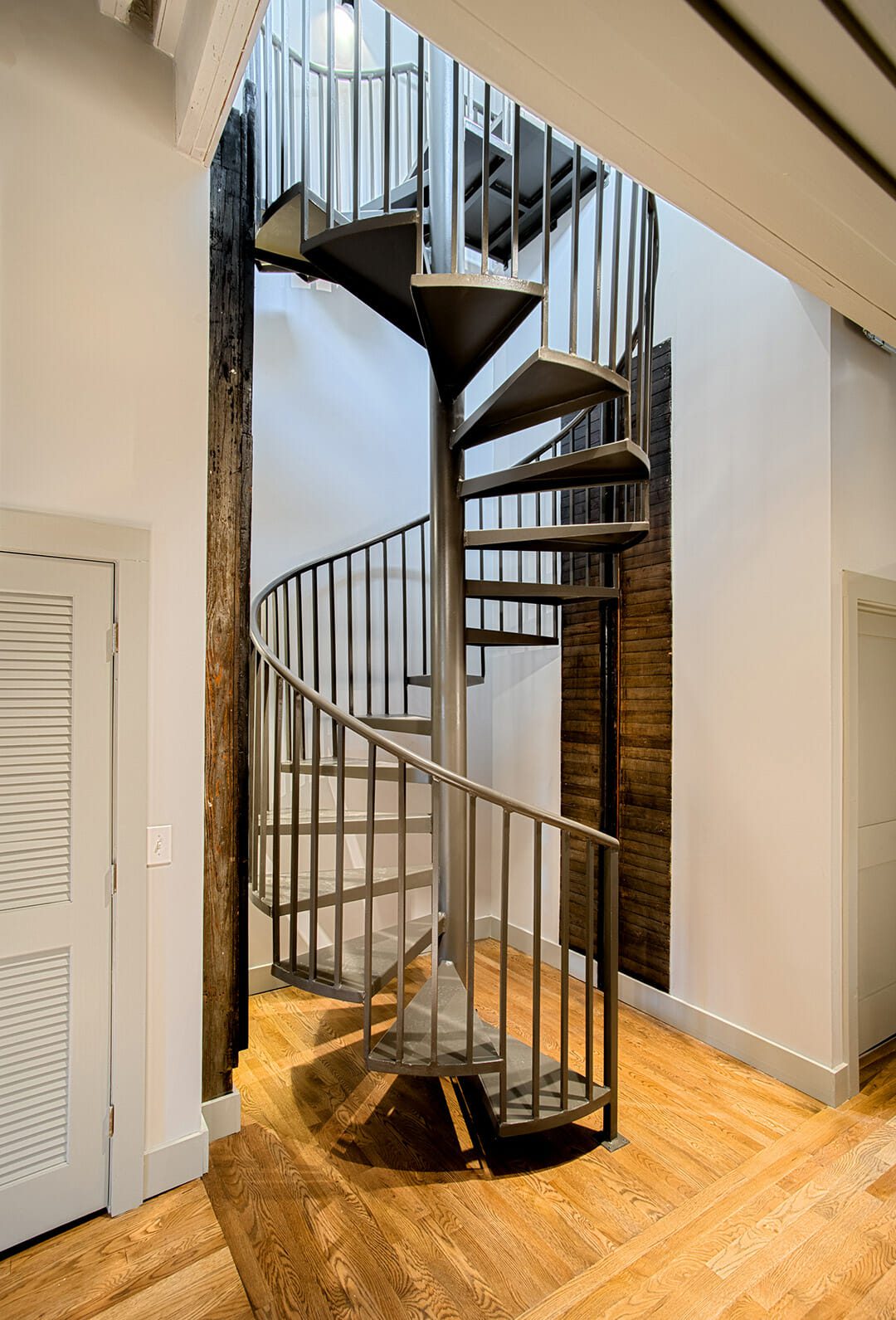 Spiral stair